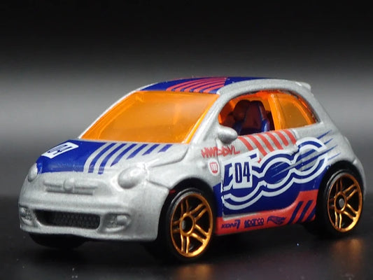 Hot Wheels 2018 Hw Daredevils 2/5 - Fiat 500 (Silver)